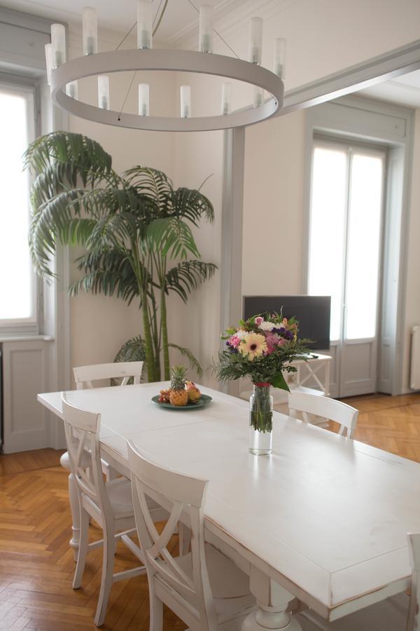 Adelaide Central Apartment Милано Екстериор снимка