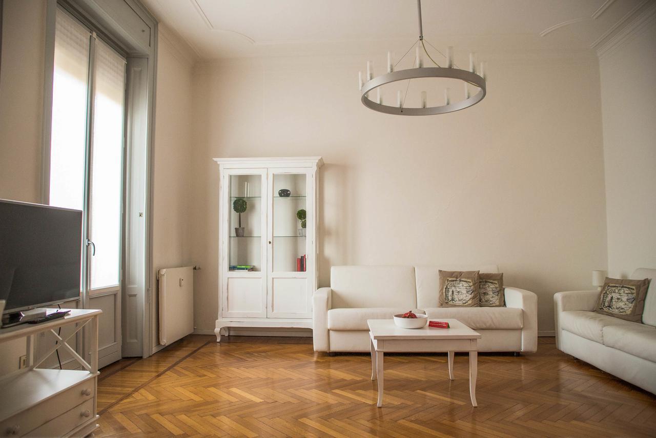 Adelaide Central Apartment Милано Екстериор снимка