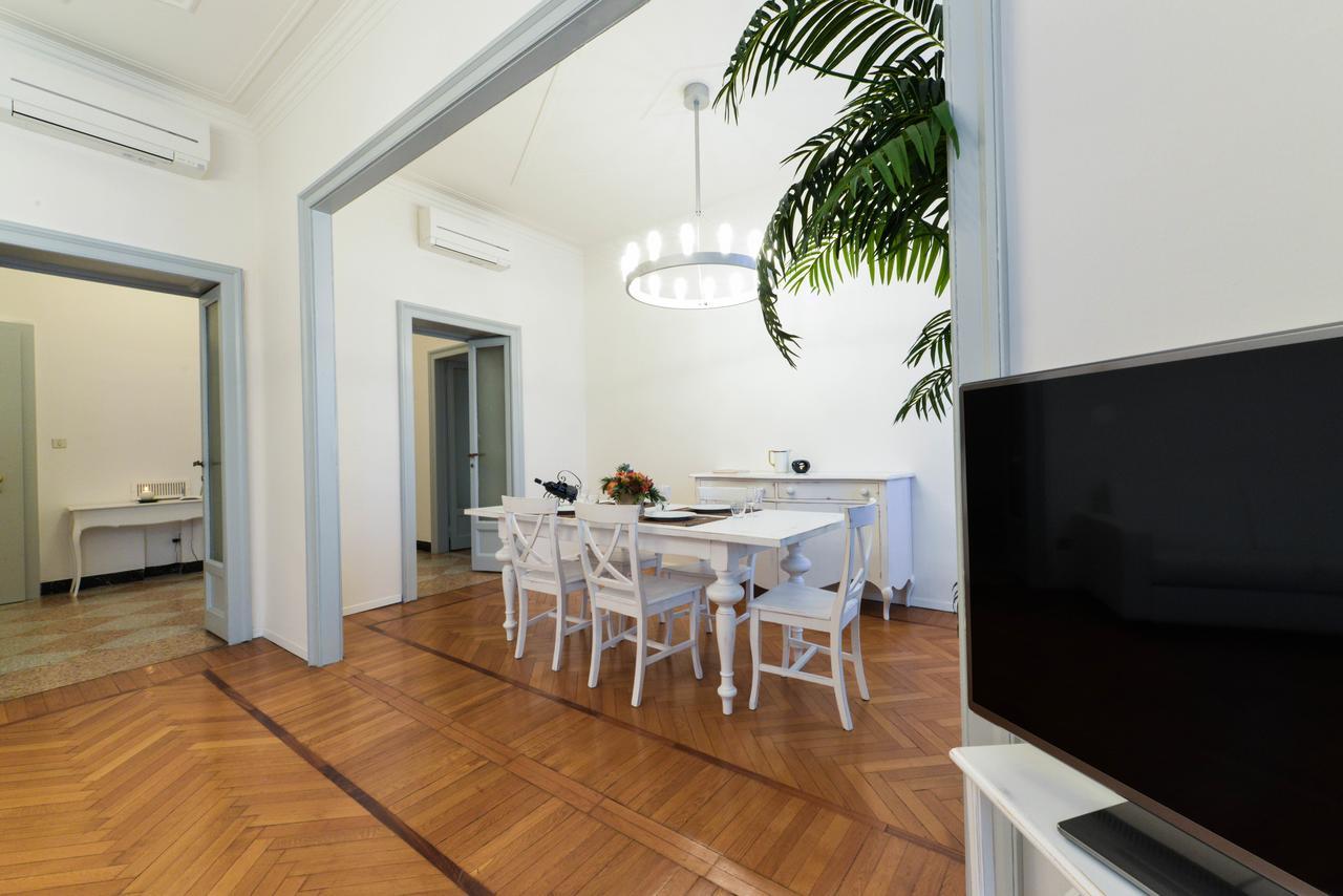 Adelaide Central Apartment Милано Екстериор снимка